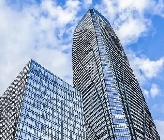 企业线上获客渠道建设方案：网站优化与新媒体运营整合实践